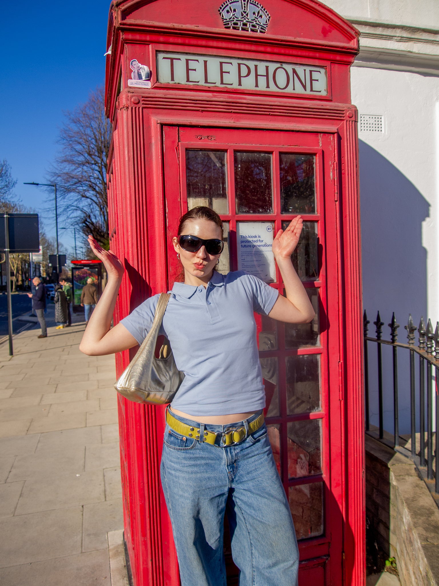 Sabina is 170 cm tall and wears size XS. | light blue