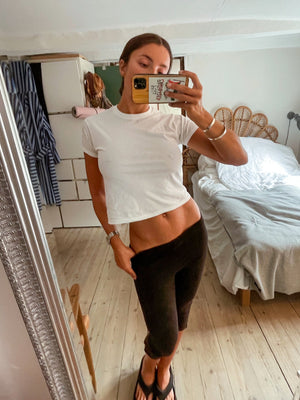 Sofie is 165 cm tall and wears size XXS. | white