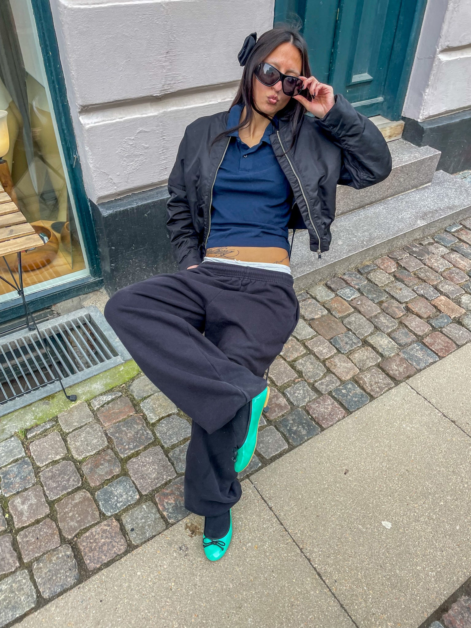 Parnoosh is 165 cm tall and wears size M. | dark blue