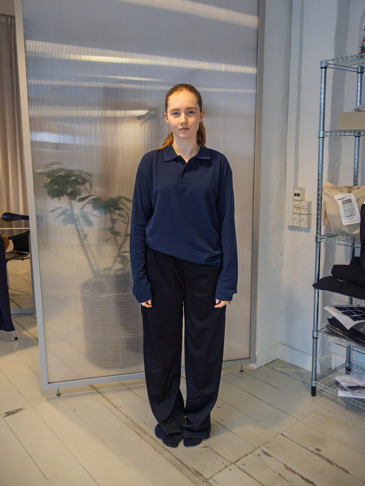 Philippa is 165 cm tall and wears size M. | navy